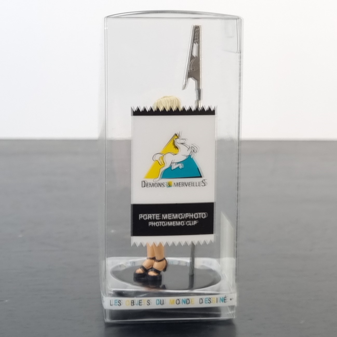 Les Filles de Dany Lutine memo holder _left - Demons & Merveilles Les Filles de Dany Lutine memo holder _left