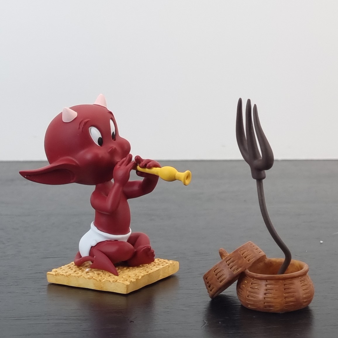 Hot Stuff figurine - Charmeur - Demons & Merveilles Hot Stuff figurine - Charmeur