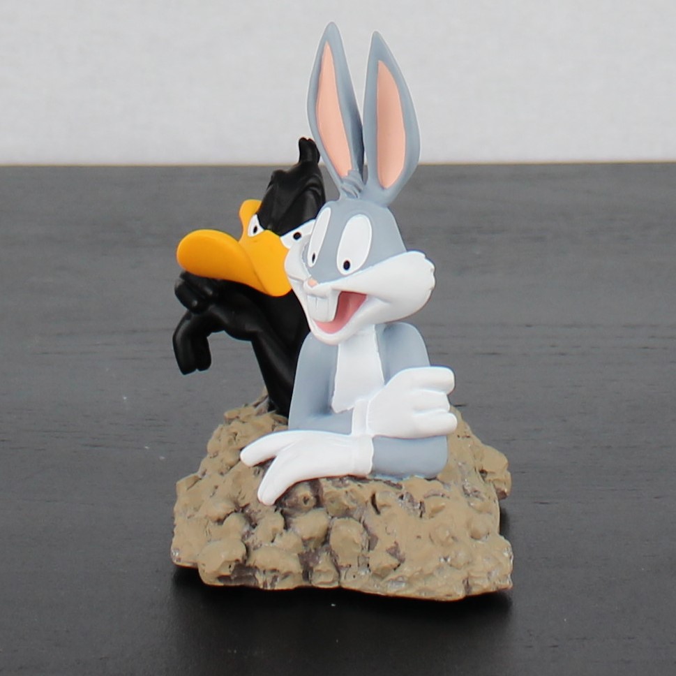 Bugs Bunny with Daffy Duck figurine _left