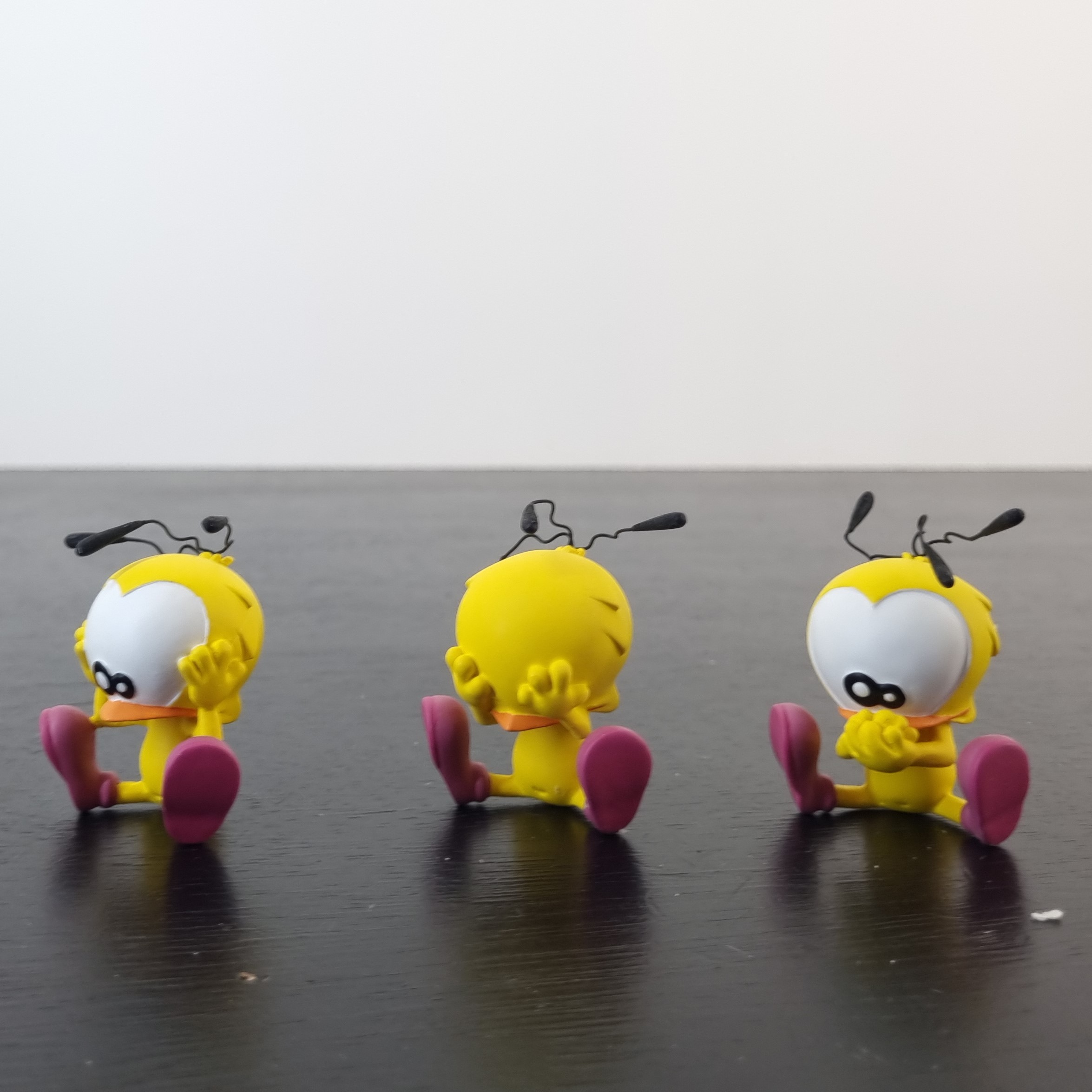 Le Piaf figurine set _left front - Demons & Merveilles Le Piaf figurine set _left front