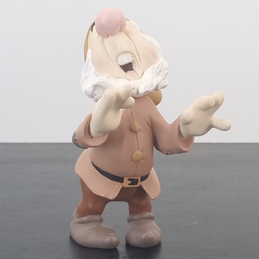 Sneezy figurine _fornt - Demons & Merveilles Sneezy figurine _fornt