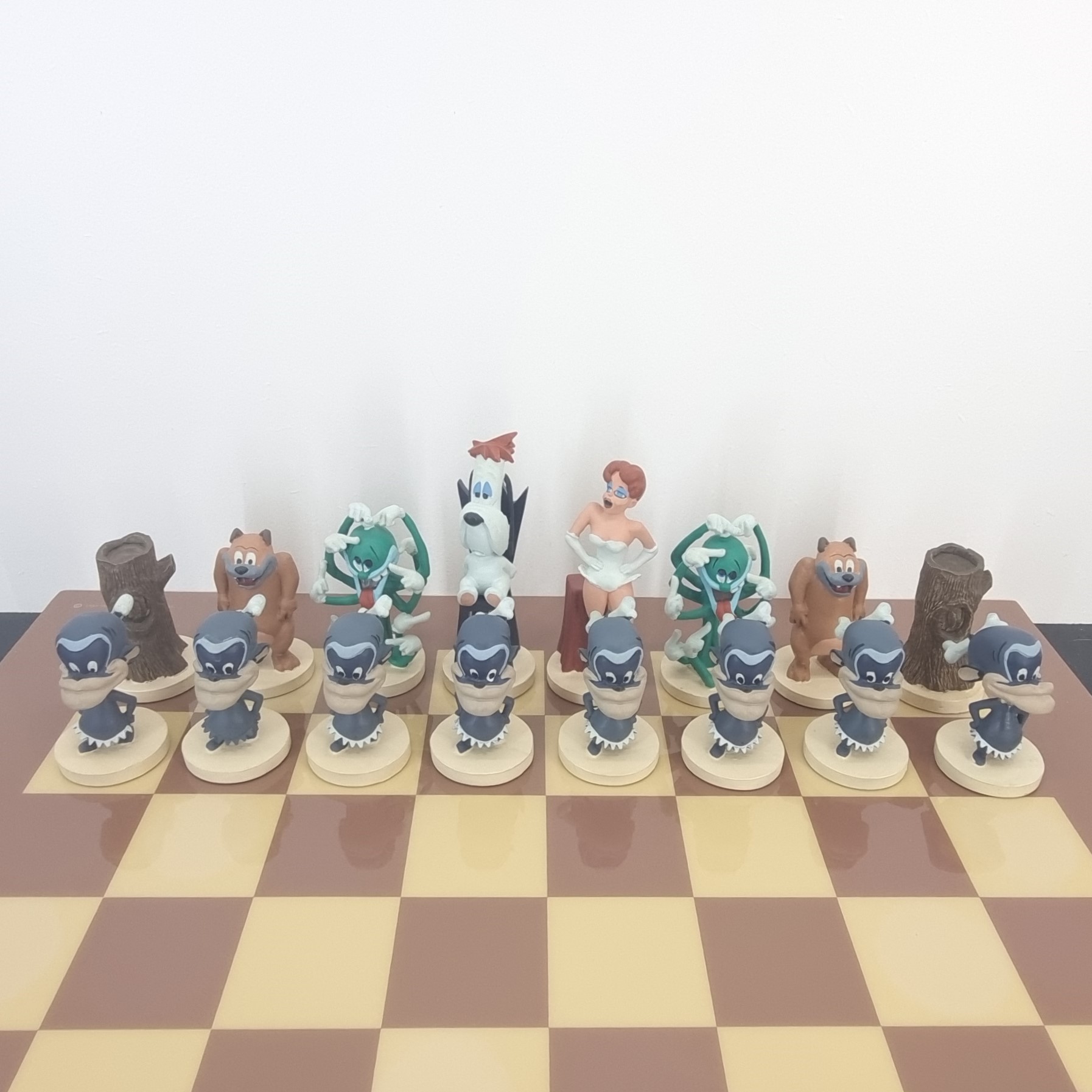 Chess Board Demons et Merveilles _droopy side detail - Demons & Merveilles Demons