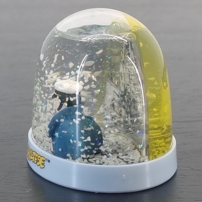 Corto Maltese snowglobe - Demons et Merveilles _left - Demons & Merveilles Corto Maltese snowglobe - Demons et Merveilles _left