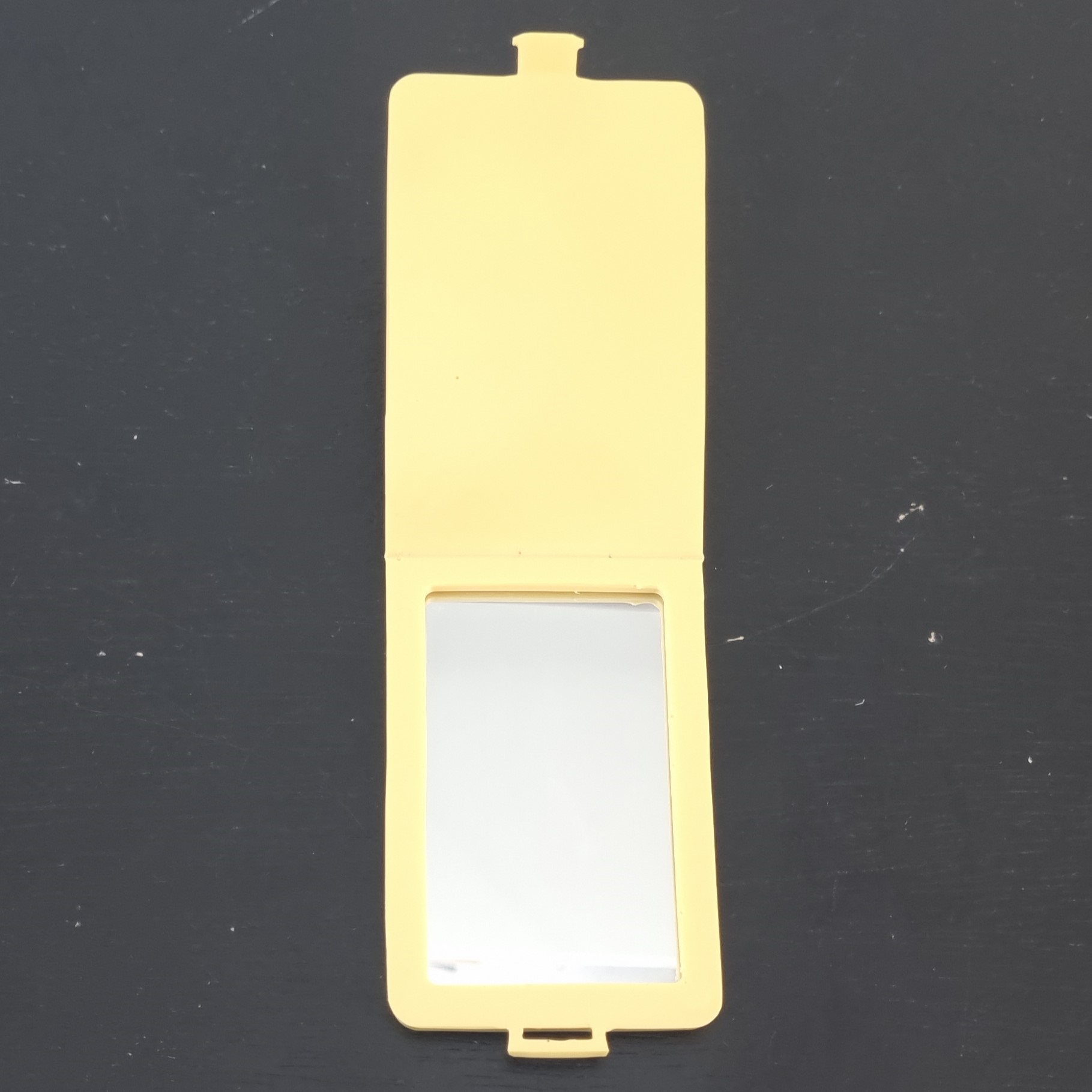 Hot Stuff Pocket Mirror - GH01 _open