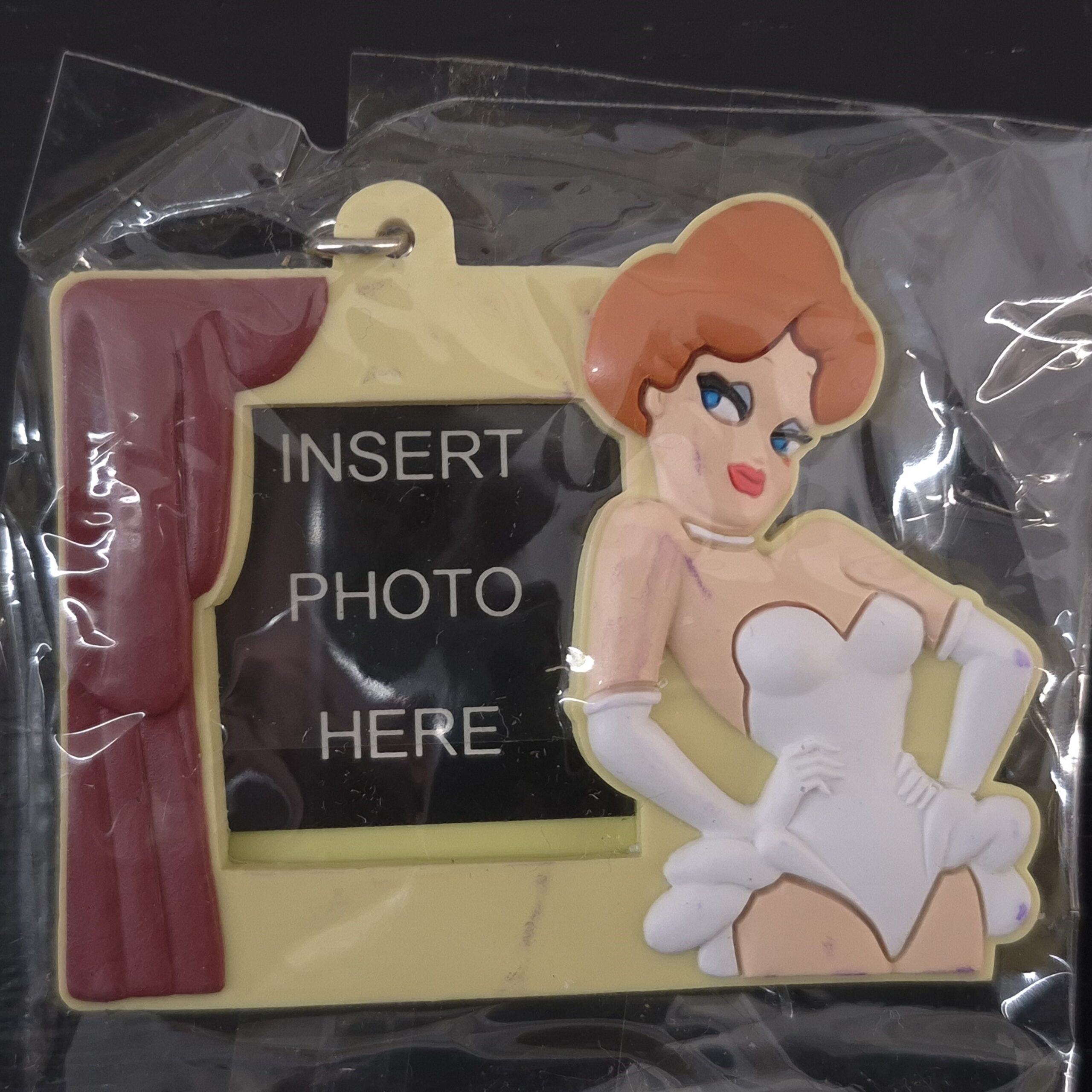 Red photo keychain Tex Avery