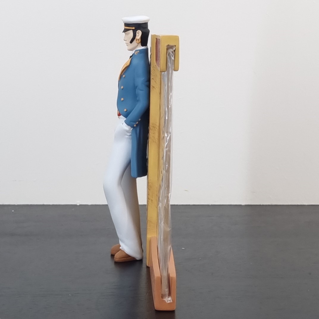 Sculptured Corto Maltese photo frame _left - Demons & Merveilles Sculptured Corto Maltese photo frame _left